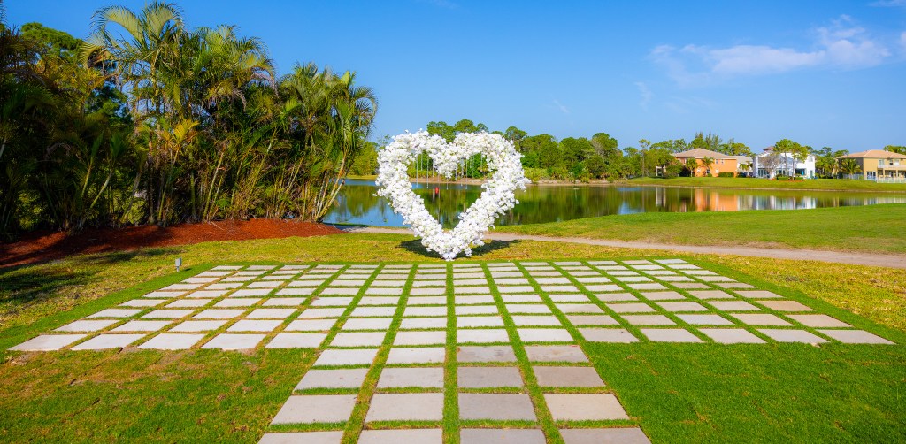 Palm Beach, Florida Wedding Venue, outdoor wedding ceremony, garden wedding ceremony, waterfront wedding ceremony, ballroom wedding venue, Palm Beach, Florida