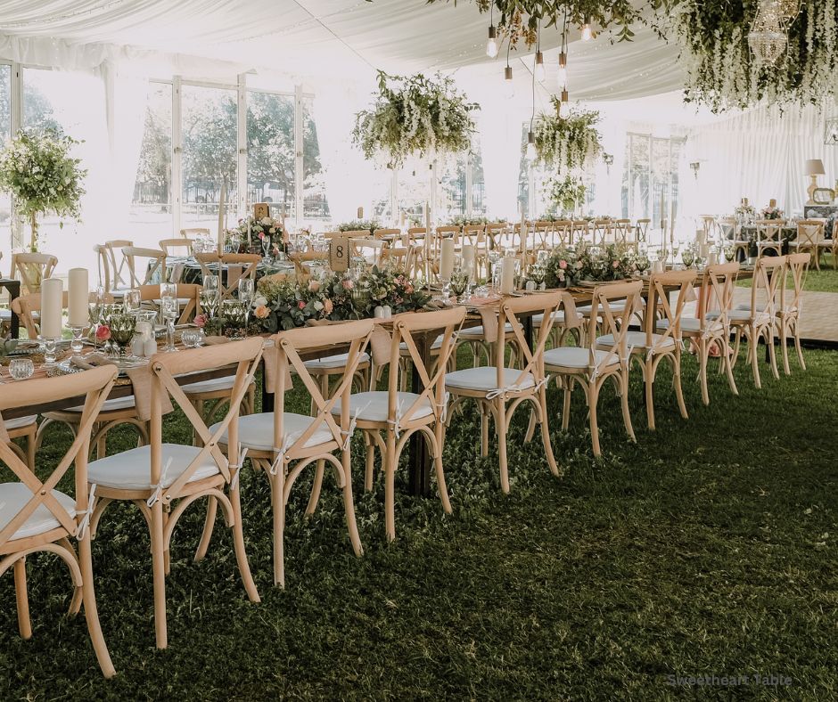 Palm Beach Florida Wedding Venue, Pros & Cons of a Head Table vs a Sweetheart Table at Your Palm Beach Wedding